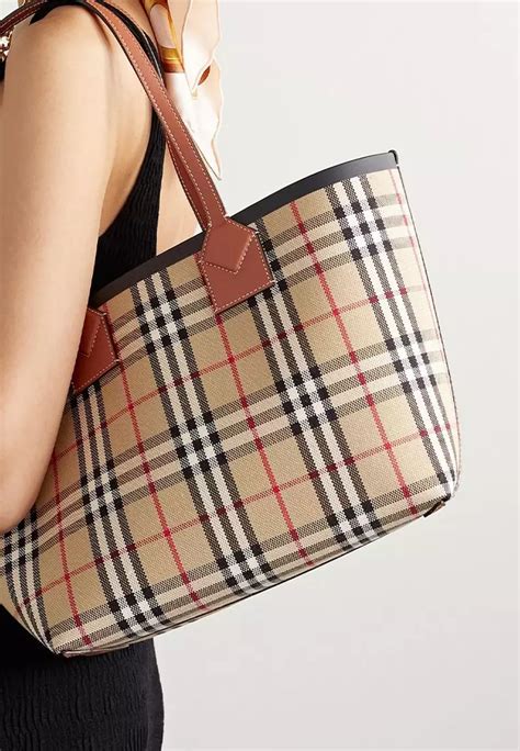 burberry london purse|burberry small london tote bag.